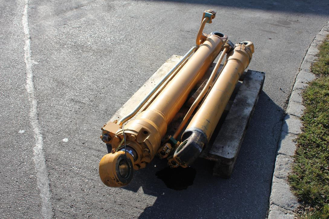 Liebherr 912 Lit. - Hidrauliskais cilindrs - Celtniecības tehnika: foto 4 Liebherr 912 Lit. - Hidrauliskais cilindrs - Celtniecības tehnika: foto 4