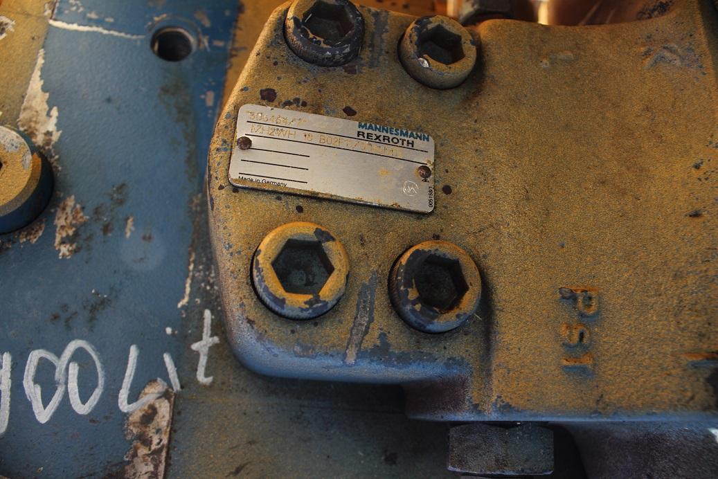 Liebherr A 900 LIT - Hidrauliskais vārsts - Celtniecības tehnika: foto 4 Liebherr A 900 LIT - Hidrauliskais vārsts - Celtniecības tehnika: foto 4