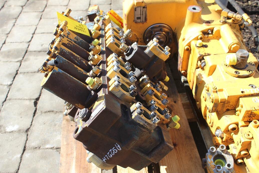 Liebherr A 922 LIT - Hidrauliskais vārsts - Celtniecības tehnika: foto 5 Liebherr A 922 LIT - Hidrauliskais vārsts - Celtniecības tehnika: foto 5