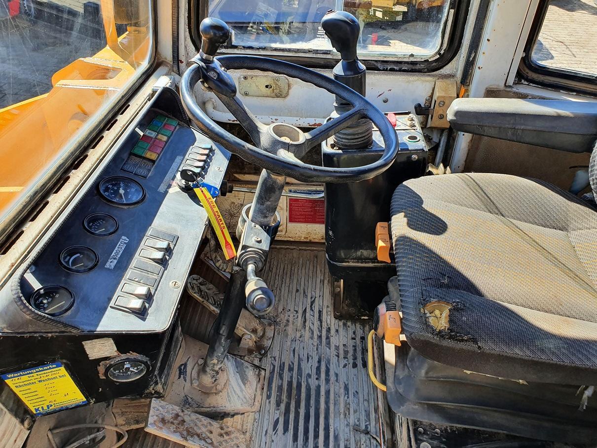 Liebherr L 521 - Riteņu iekrāvējs: foto 5 Liebherr L 521 - Riteņu iekrāvējs: foto 5