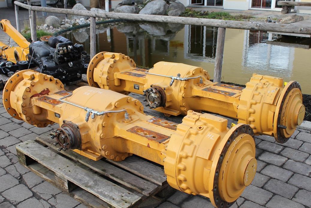 Liebherr L 556 - Asis un rezerves daļas - Celtniecības tehnika: foto 2 Liebherr L 556 - Asis un rezerves daļas - Celtniecības tehnika: foto 2