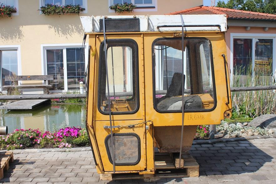 Liebherr LR 631 - Kabīne - Celtniecības tehnika: foto 4 Liebherr LR 631 - Kabīne - Celtniecības tehnika: foto 4