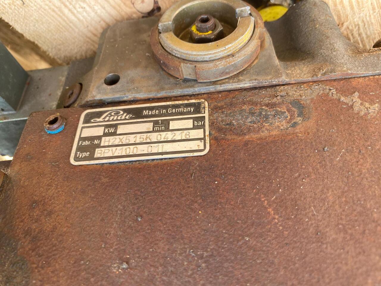Liebherr Linde BPV 100 aus PR 732 - Hidrauliskais sūknis - Celtniecības tehnika: foto 3 Liebherr Linde BPV 100 aus PR 732 - Hidrauliskais sūknis - Celtniecības tehnika: foto 3