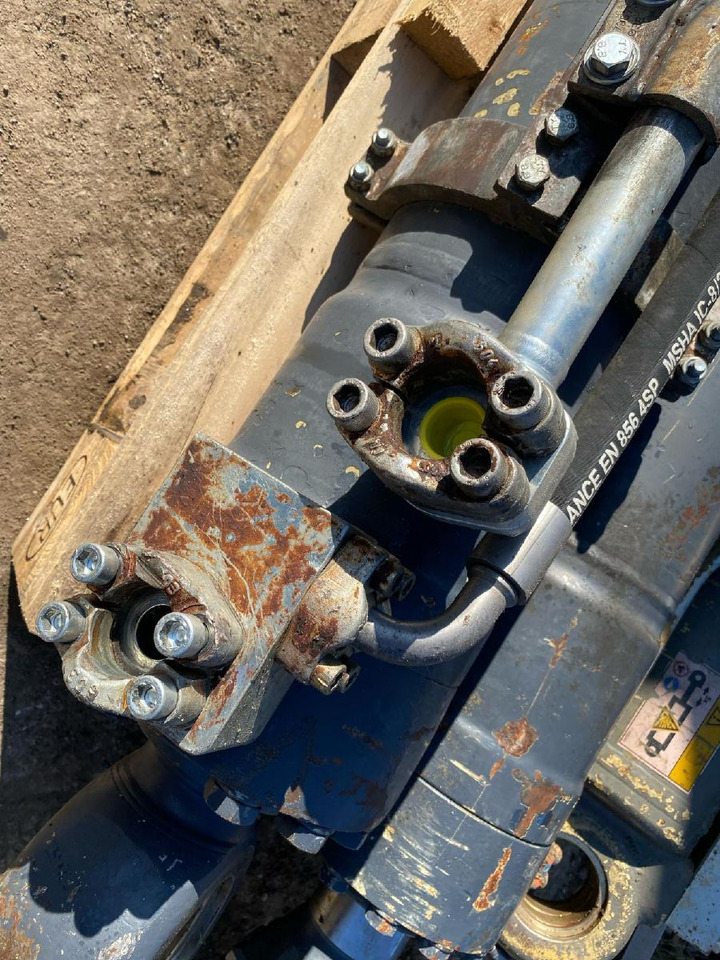 Liebherr R 924 C - Hidrauliskais cilindrs - Celtniecības tehnika: foto 5 Liebherr R 924 C - Hidrauliskais cilindrs - Celtniecības tehnika: foto 5