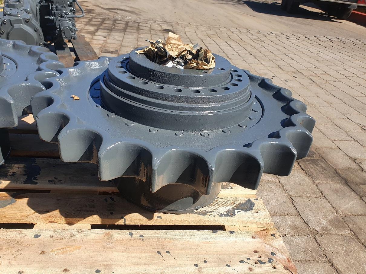 Liebherr R 942 - Sānpārvads - Celtniecības tehnika: foto 4 Liebherr R 942 - Sānpārvads - Celtniecības tehnika: foto 4