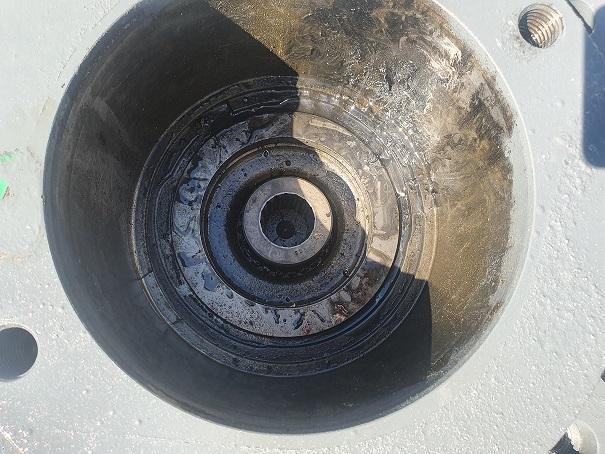 Liebherr R 942 - Sānpārvads - Celtniecības tehnika: foto 2 Liebherr R 942 - Sānpārvads - Celtniecības tehnika: foto 2