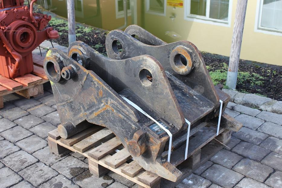 O&K-CNH RH 12 - Ātrā sakabe - Celtniecības tehnika: foto 1 O&K-CNH RH 12 - Ātrā sakabe - Celtniecības tehnika: foto 1