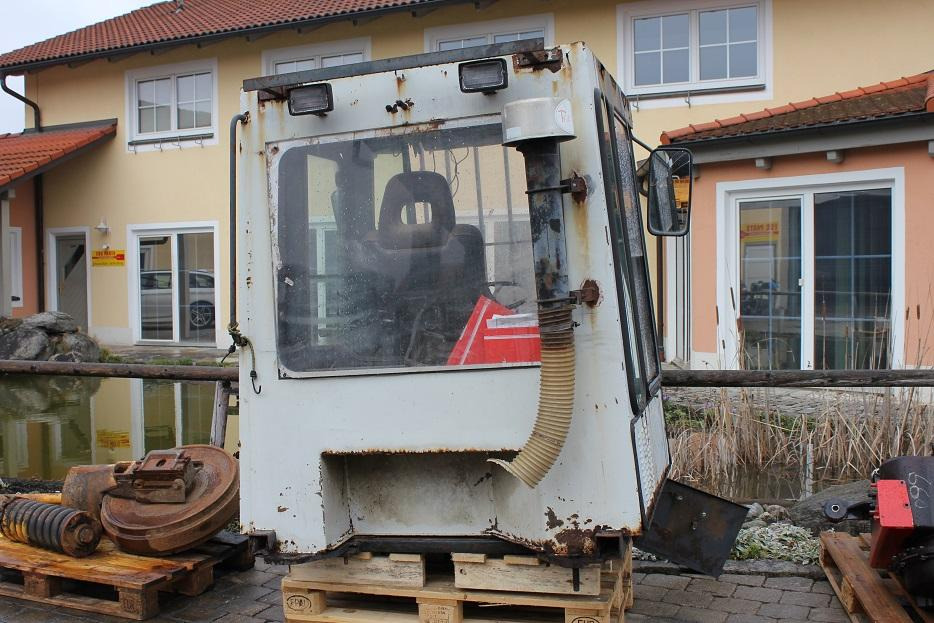 O&K L20 - Kabīne - Celtniecības tehnika: foto 4 O&K L20 - Kabīne - Celtniecības tehnika: foto 4