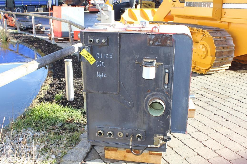 Hidrauliskā tvertne - Kāpurķēžu ekskavators O&K RH 12,5: foto 7