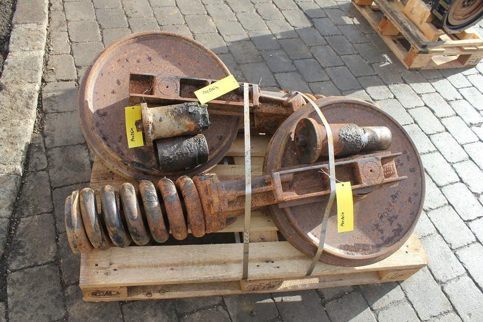 Poclain 90 - Ritošās daļas detaļas - Celtniecības tehnika: foto 5 Poclain 90 - Ritošās daļas detaļas - Celtniecības tehnika: foto 5