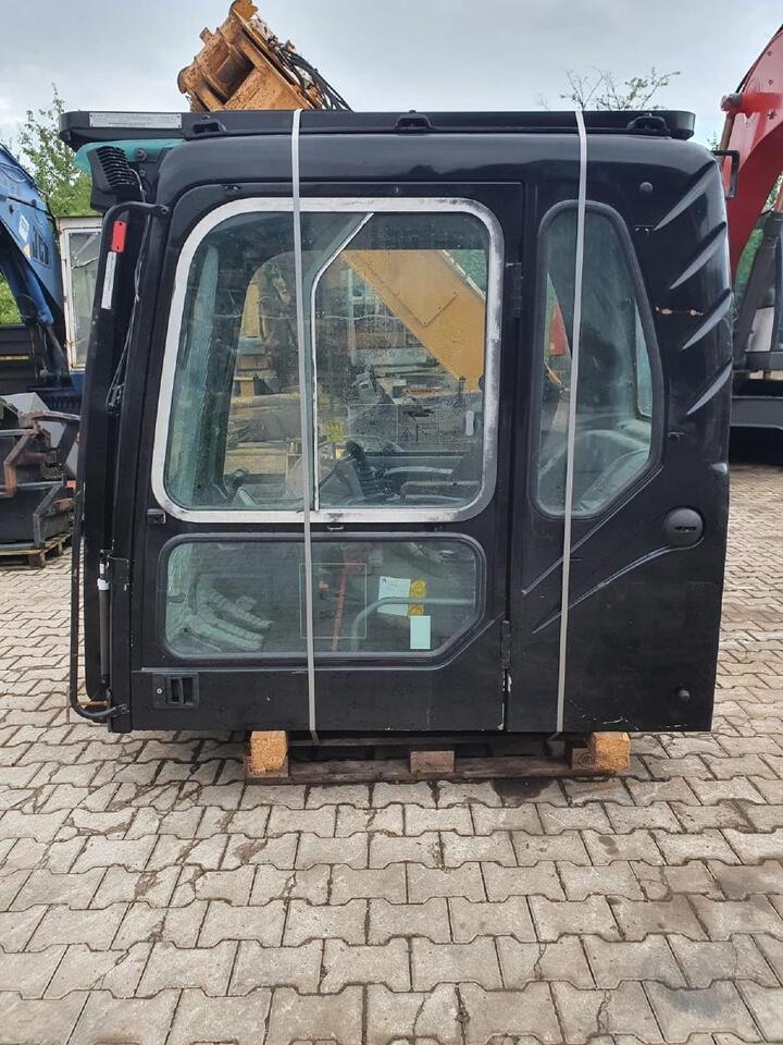 Volvo EC 240 BNLC - Kabīne - Celtniecības tehnika: foto 2 Volvo EC 240 BNLC - Kabīne - Celtniecības tehnika: foto 2