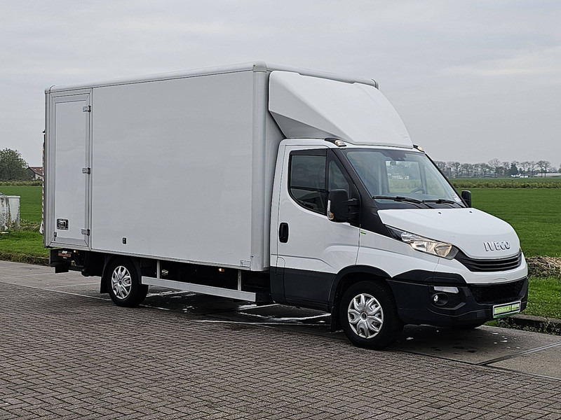 Iveco Daily 35S18 AC 3.0 LTR EURO6 - Furgons ar slēgtā virsbūve: foto 4 Iveco Daily 35S18 AC 3.0 LTR EURO6 - Furgons ar slēgtā virsbūve: foto 4