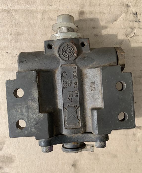 Bosch Moduł, zawór dozujący, wtrysk mocznika adblue 0444011006 - Izplūdes sistēma - Kravas automašīna: foto 4 Bosch Moduł, zawór dozujący, wtrysk mocznika adblue 0444011006 - Izplūdes sistēma - Kravas automašīna: foto 4