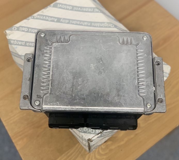 Bosch Sterownik Silnika Engine Control Ducato 2.8 HDI 281011755 for FIAT Ducato Boxer Jumper 2.8HDI 2000 - 2006 Oryginał NOWY commercial vehicle - Elektroniskais vadības bloks (ECU) - Komercauto: foto 2 Bosch Sterownik Silnika Engine Control Ducato 2.8 HDI 281011755 for FIAT Ducato Boxer Jumper 2.8HDI 2000 - 2006 Oryginał NOWY commercial vehicle - Elektroniskais vadības bloks (ECU) - Komercauto: foto 2