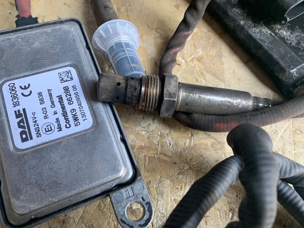 Cummins DAF euro 6 / euro 5 do regeneracji 5WK96751C DAF 4326862 Czujnik NOX, SONDA PRZED KATALIZATOREM Oryginał truck - Izplūdes sistēma - Kravas automašīna: foto 3 Cummins DAF euro 6 / euro 5 do regeneracji 5WK96751C DAF 4326862 Czujnik NOX, SONDA PRZED KATALIZATOREM Oryginał truck - Izplūdes sistēma - Kravas automašīna: foto 3