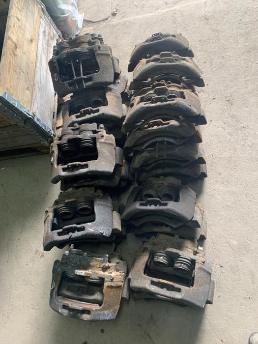 IVECO oryginał IVECO Eurocargo - Bremžu suports - Kravas automašīna: foto 1 IVECO oryginał IVECO Eurocargo - Bremžu suports - Kravas automašīna: foto 1