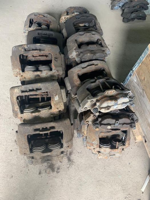 IVECO oryginał IVECO Eurocargo - Bremžu suports - Kravas automašīna: foto 2 IVECO oryginał IVECO Eurocargo - Bremžu suports - Kravas automašīna: foto 2