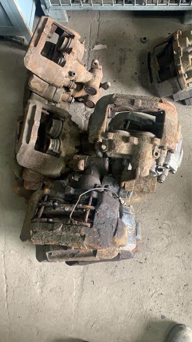 IVECO oryginał IVECO Eurocargo - Bremžu suports - Kravas automašīna: foto 4 IVECO oryginał IVECO Eurocargo - Bremžu suports - Kravas automašīna: foto 4