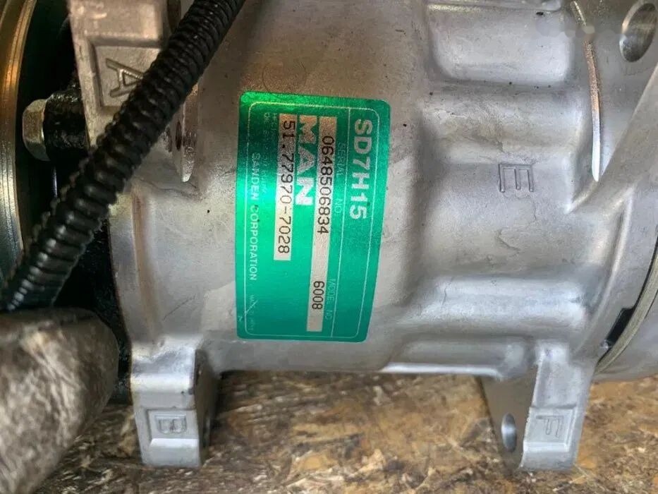 Kompresor Klimatyzacji MAN Sanden 6008 24V NOWY Oryginał Części 51.779707028 MAN - Kondicioniera kompresors - Kravas automašīna: foto 2 Kompresor Klimatyzacji MAN Sanden 6008 24V NOWY Oryginał Części 51.779707028 MAN - Kondicioniera kompresors - Kravas automašīna: foto 2