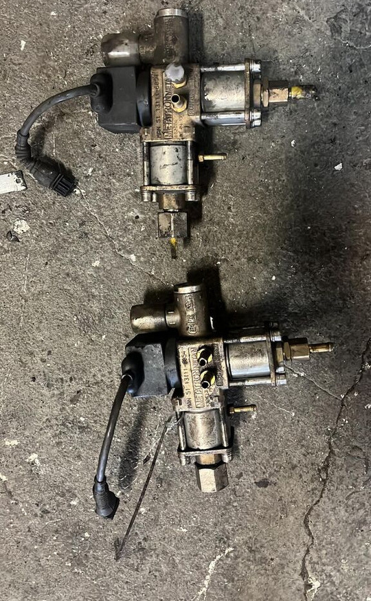 MAN 5113111-6054 MAN truck - Vārsts - Kravas automašīna: foto 1 MAN 5113111-6054 MAN truck - Vārsts - Kravas automašīna: foto 1