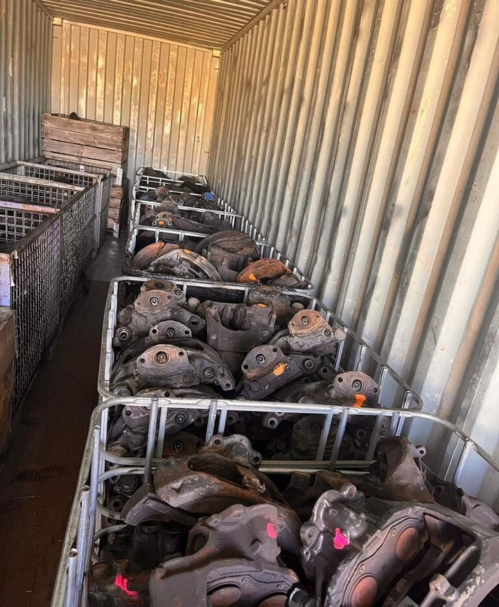 MAN SN7 / SB7 TGX TGA SN7228 / SN7086 / SN7096 MAN - Bremžu suports - Kravas automašīna: foto 1 MAN SN7 / SB7 TGX TGA SN7228 / SN7086 / SN7096 MAN - Bremžu suports - Kravas automašīna: foto 1