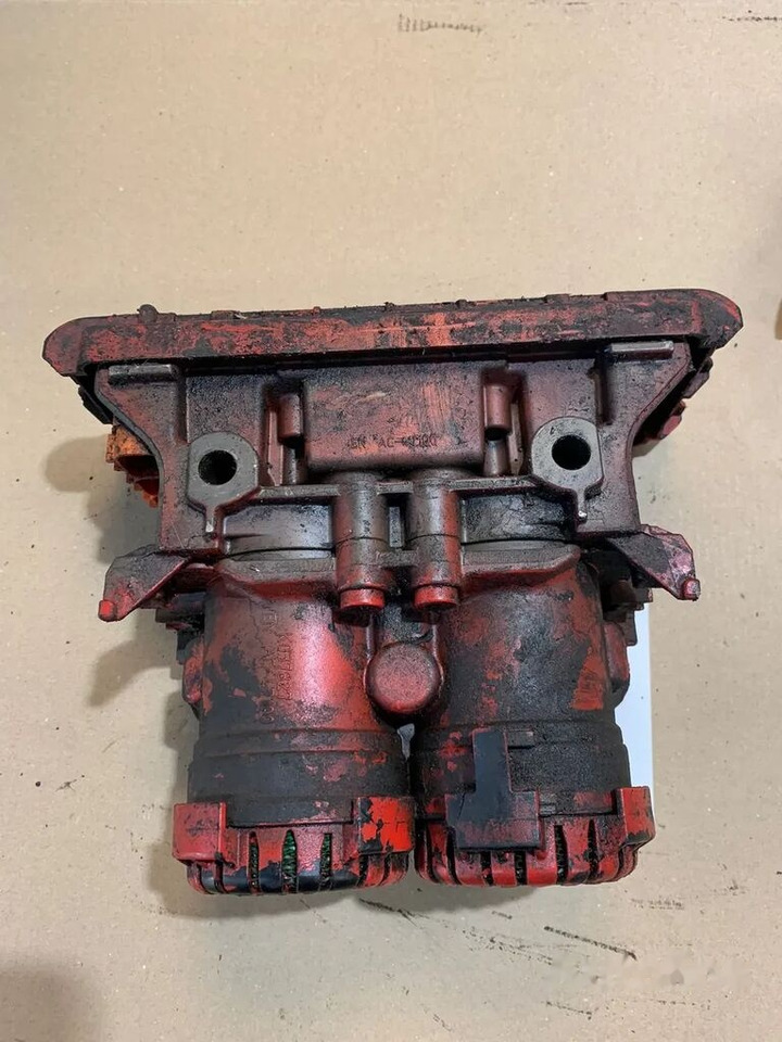 Modulator Podwójny KNORR BREMSE MAN K050210 Zawór EBS K050210 - Bremžu vārsts - Kravas automašīna: foto 4 Modulator Podwójny KNORR BREMSE MAN K050210 Zawór EBS K050210 - Bremžu vārsts - Kravas automašīna: foto 4