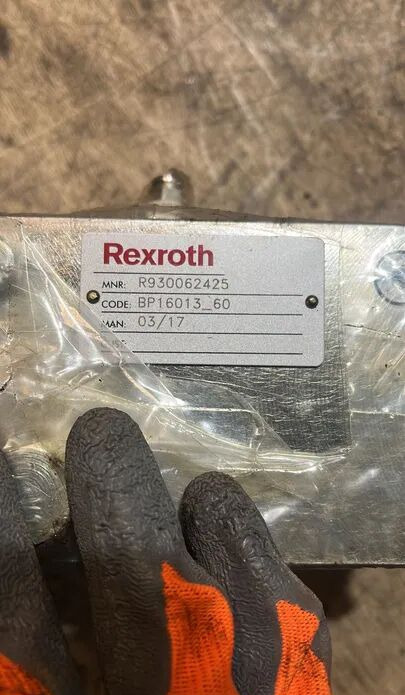Rexroth Flow Divider R930062425 - Bremžu vārsts - Kravas automašīna: foto 5 Rexroth Flow Divider R930062425 - Bremžu vārsts - Kravas automašīna: foto 5
