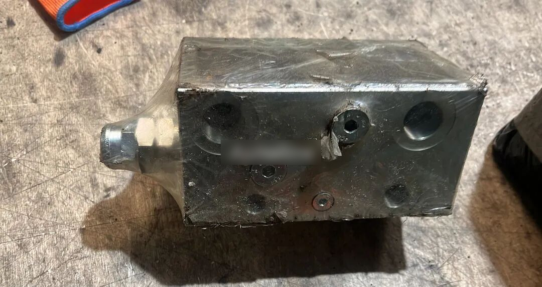 Rexroth Flow Divider R930062425 - Bremžu vārsts - Kravas automašīna: foto 3 Rexroth Flow Divider R930062425 - Bremžu vārsts - Kravas automašīna: foto 3