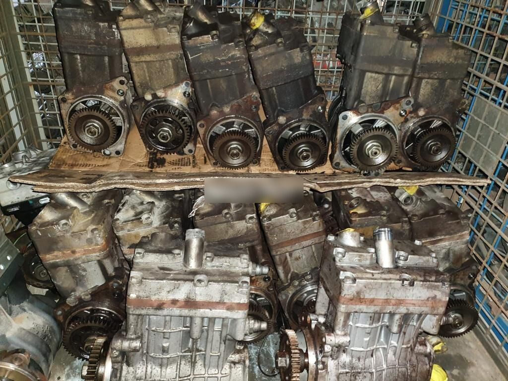 Voith LP490 A4711303215 Mercedes-Benz Actros MP4 Euro 6 A4711303215 Hurt Voith Wabco - Kompresors - Kravas automašīna: foto 4 Voith LP490 A4711303215 Mercedes-Benz Actros MP4 Euro 6 A4711303215 Hurt Voith Wabco - Kompresors - Kravas automašīna: foto 4