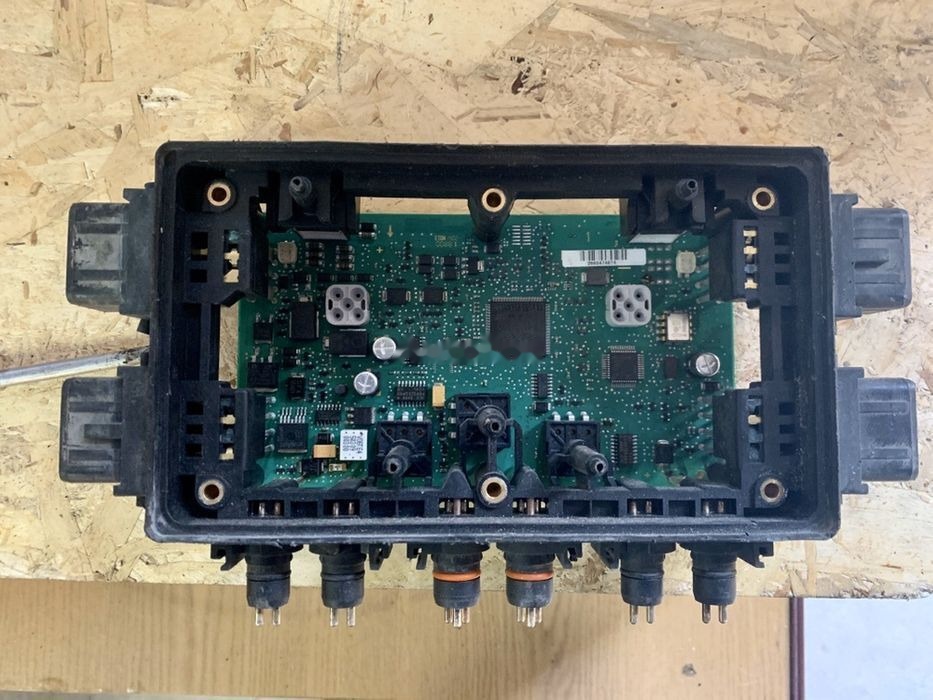 WABCO Elektronika D E TEBS E Modulator naczepa hurt części - Drošinātājs - Piekabe: foto 2 WABCO Elektronika D E TEBS E Modulator naczepa hurt części - Drošinātājs - Piekabe: foto 2