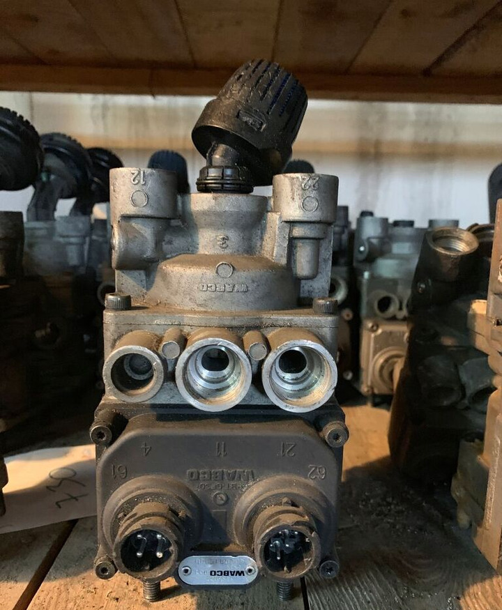 WABCO Zawór główny hamulca 4800015000   DAF 95xf/cf - Bremžu cilindrs - Kravas automašīna: foto 2 WABCO Zawór główny hamulca 4800015000   DAF 95xf/cf - Bremžu cilindrs - Kravas automašīna: foto 2