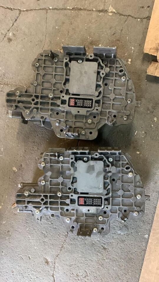 Wybierak Skrzyni Biegów Mercedes Actros MP4 A9612604863 / 421353 - Hidrauliskais vārsts - Kravas automašīna: foto 4 Wybierak Skrzyni Biegów Mercedes Actros MP4 A9612604863 / 421353 - Hidrauliskais vārsts - Kravas automašīna: foto 4