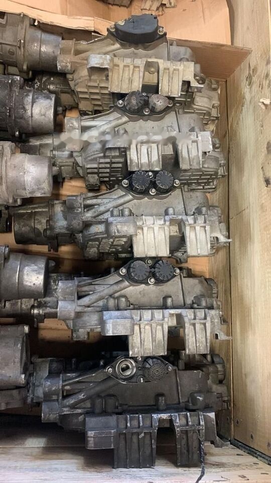 Wybierak Skrzyni Biegów Mercedes Actros MP4 A9612604863 / 421353 - Hidrauliskais vārsts - Kravas automašīna: foto 3 Wybierak Skrzyni Biegów Mercedes Actros MP4 A9612604863 / 421353 - Hidrauliskais vārsts - Kravas automašīna: foto 3