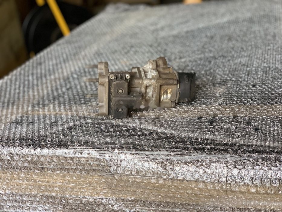 Zawór hamulcowy Oryginał Hurt K001428 Renault Magnum 440 DXI - Vārsts - Kravas automašīna: foto 1 Zawór hamulcowy Oryginał Hurt K001428 Renault Magnum 440 DXI - Vārsts - Kravas automašīna: foto 1