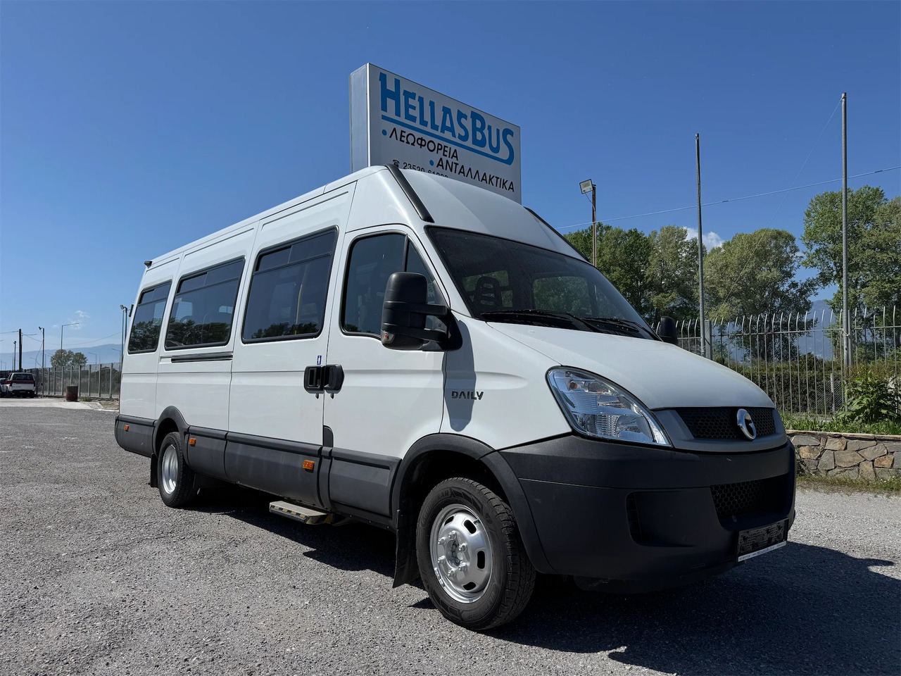 IVECO DAILY WAY - Starppilsētu autobuss: foto 1 IVECO DAILY WAY - Starppilsētu autobuss: foto 1