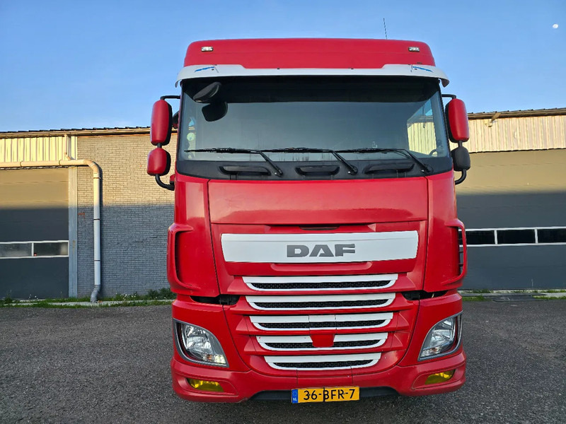 DAF XF 440 Euro 6 2015 - Vilcējs: foto 2 DAF XF 440 Euro 6 2015 - Vilcējs: foto 2