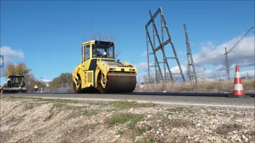 Doble Vibrante Bomag BW 164AD-4 - Ceļu veltnis: foto 1 Doble Vibrante Bomag BW 164AD-4 - Ceļu veltnis: foto 1