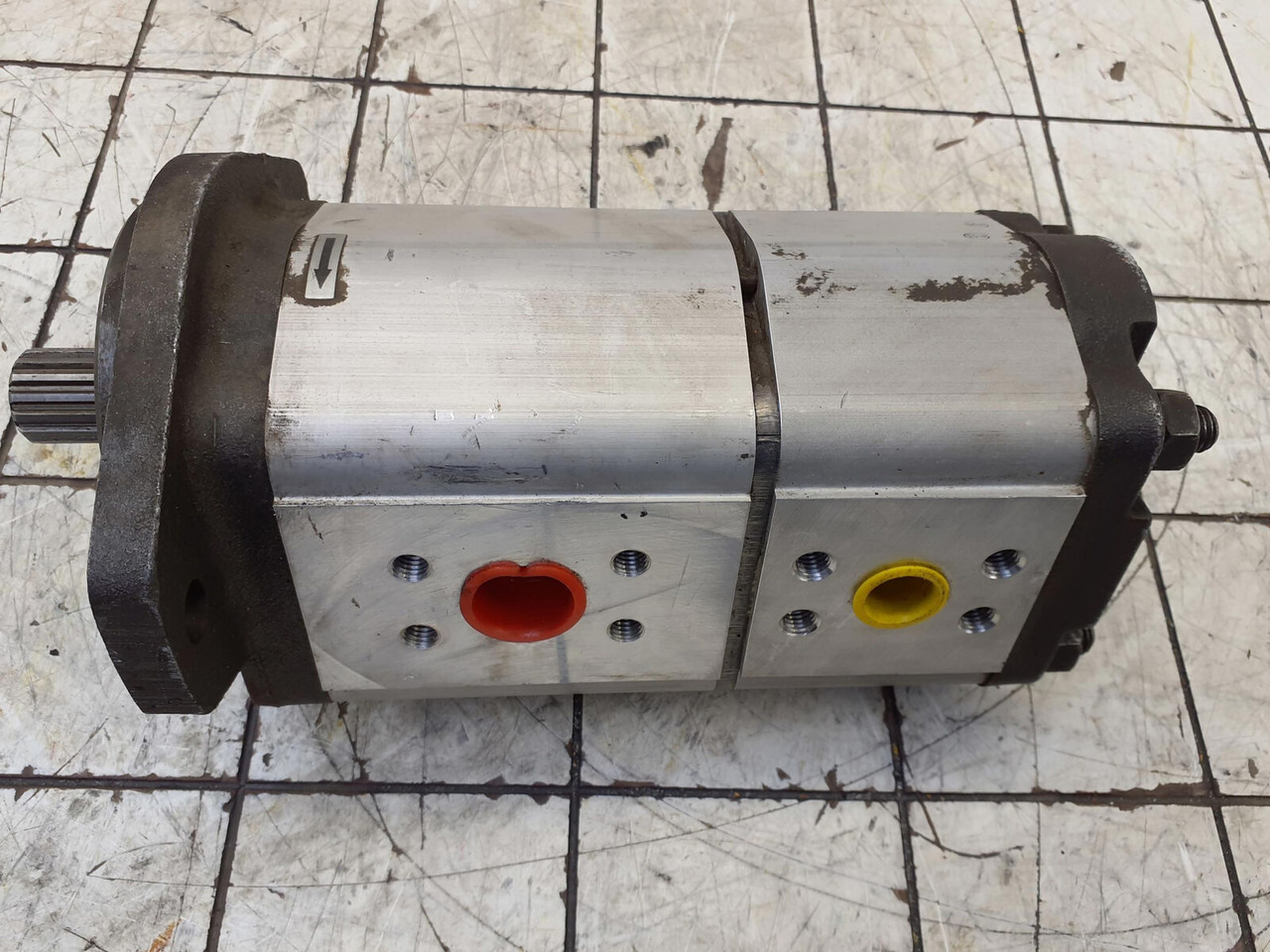 Hidrauliskais sūknis - Autoceltnis CT2 Dual gear pump: foto 7 Hidrauliskais sūknis - Autoceltnis CT2 Dual gear pump: foto 7