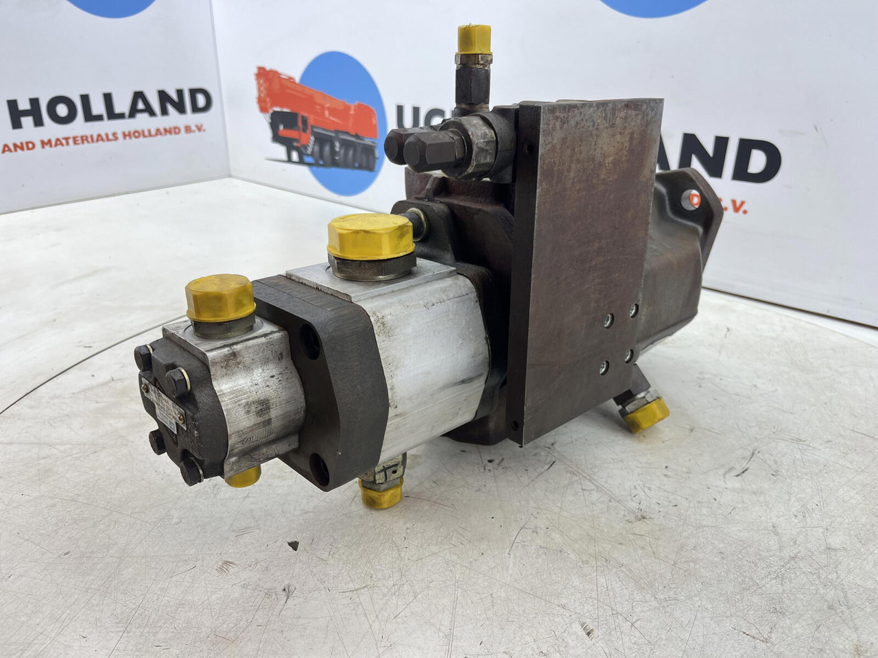 Compact truck CT.2 Axial piston pump - Hidrauliskais sūknis - Celtnis: foto 4 Compact truck CT.2 Axial piston pump - Hidrauliskais sūknis - Celtnis: foto 4