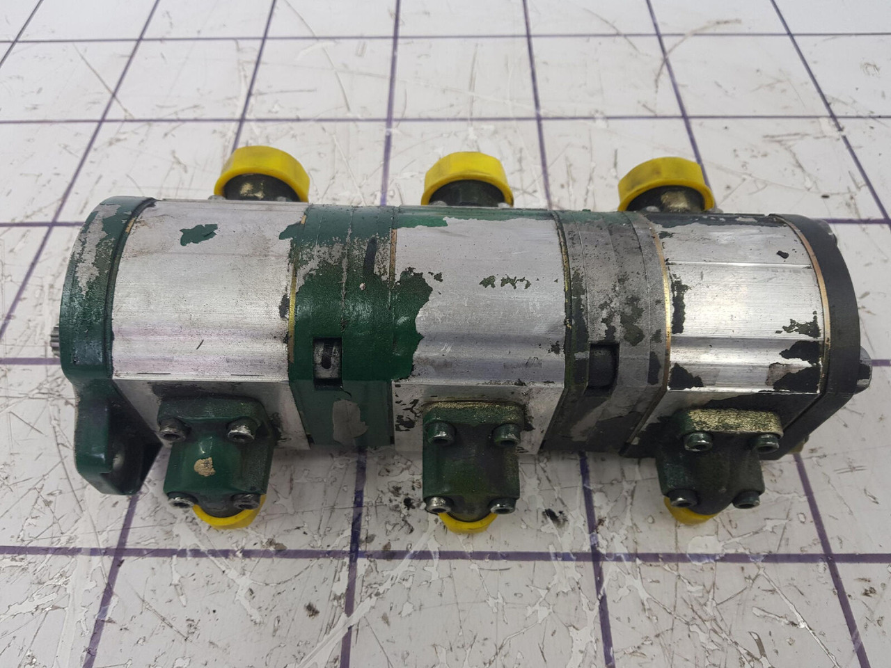 FAUN ATF 30-2 3 way gear pump - Hidrauliskais sūknis - Celtnis: foto 4 FAUN ATF 30-2 3 way gear pump - Hidrauliskais sūknis - Celtnis: foto 4