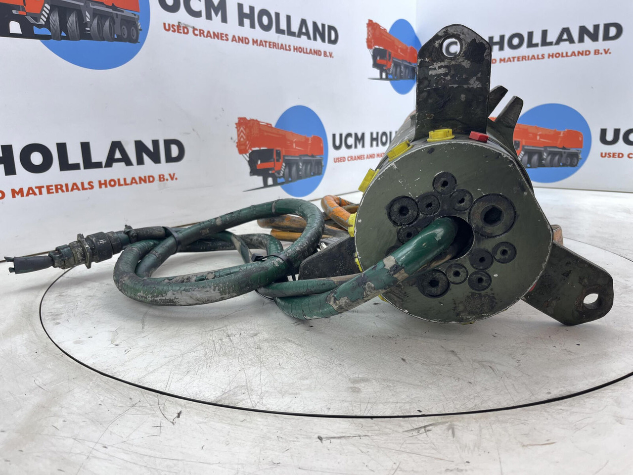 FAUN ATF 30-2 hydraulic and electric swivel - Hidrauliskais motors - Autoceltnis: foto 5 FAUN ATF 30-2 hydraulic and electric swivel - Hidrauliskais motors - Autoceltnis: foto 5