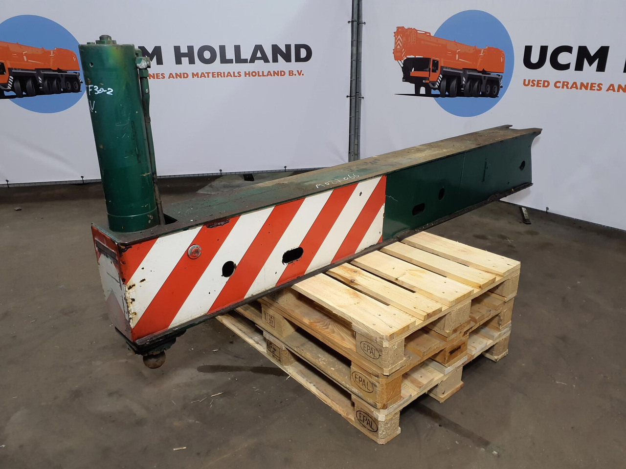 FAUN ATF 30-2 outrigger beam front complete - Piekare - Autoceltnis: foto 2 FAUN ATF 30-2 outrigger beam front complete - Piekare - Autoceltnis: foto 2