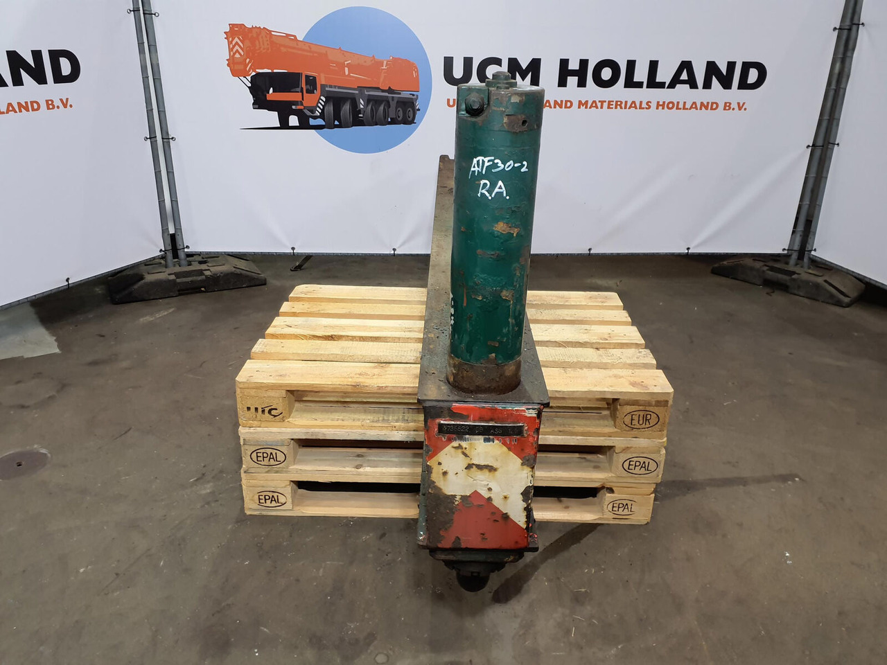 FAUN ATF 30-2 outrigger beam rear complete - Piekare - Autoceltnis: foto 5 FAUN ATF 30-2 outrigger beam rear complete - Piekare - Autoceltnis: foto 5