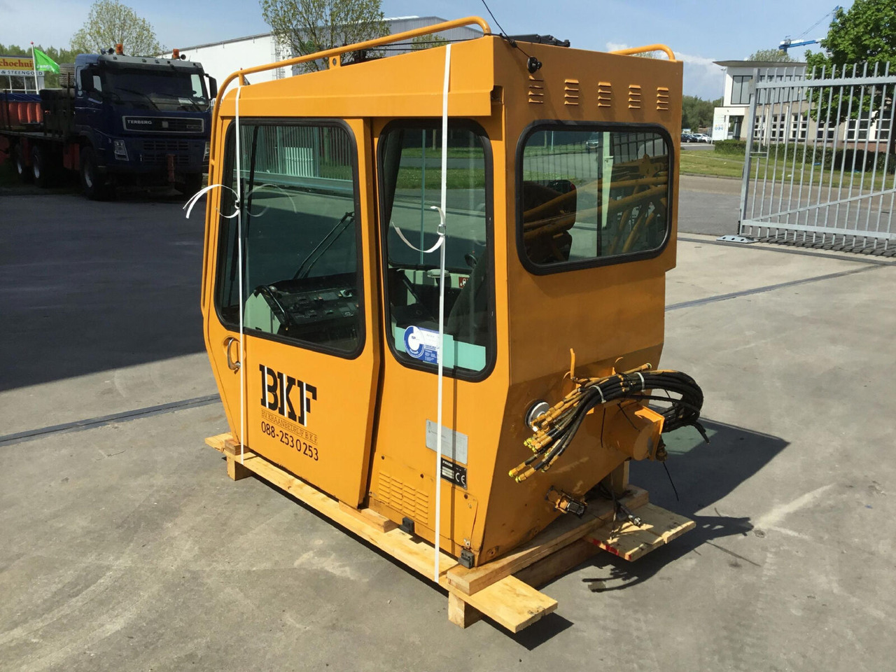 FAUN ATF 45-3 upper cabin - Kabīne - Autoceltnis: foto 3 FAUN ATF 45-3 upper cabin - Kabīne - Autoceltnis: foto 3