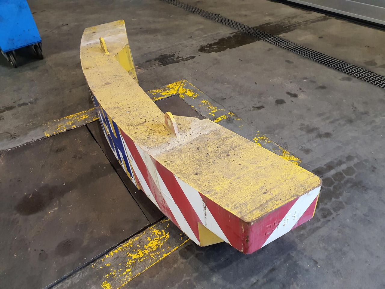 FAUN ATF 45 counterweight 2,45 ton - Pretsvars - Autoceltnis: foto 2 FAUN ATF 45 counterweight 2,45 ton - Pretsvars - Autoceltnis: foto 2