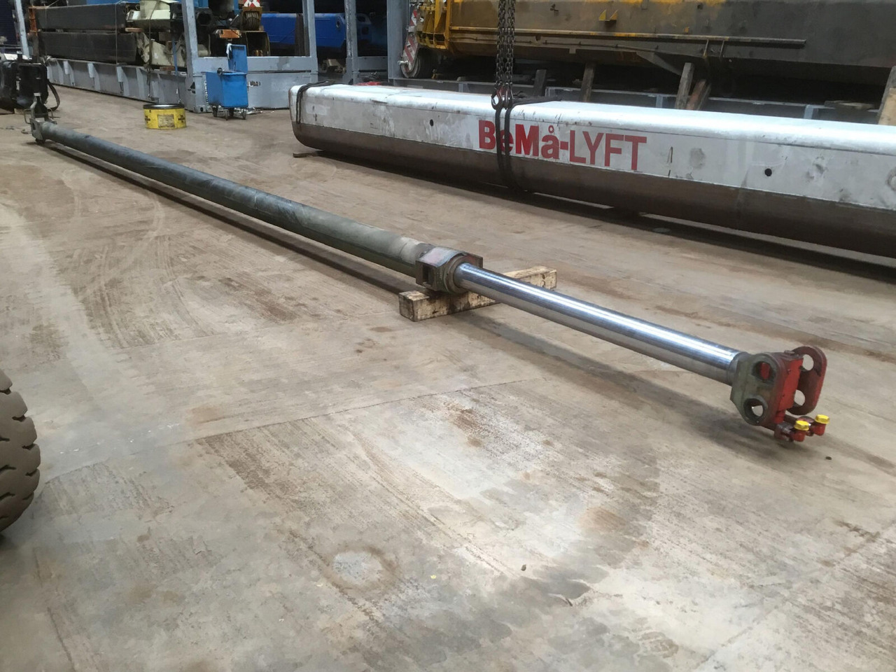 FAUN ATF 50 G-3 telescopic cylinder - Hidrauliskais cilindrs - Autoceltnis: foto 2 FAUN ATF 50 G-3 telescopic cylinder - Hidrauliskais cilindrs - Autoceltnis: foto 2