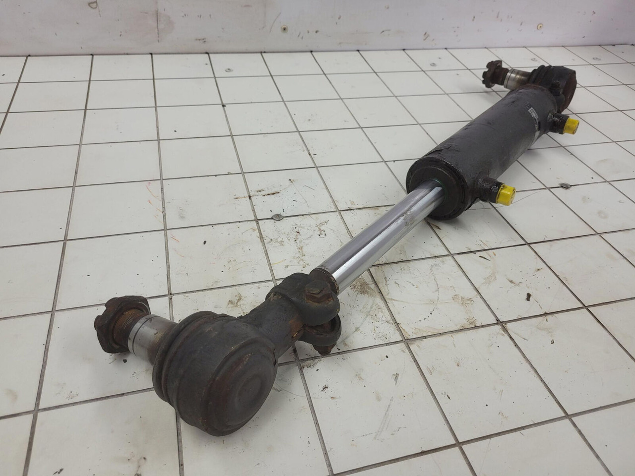 FAUN ATF 50G-3 steering cylinder - Hidrauliskais cilindrs - Autoceltnis: foto 4 FAUN ATF 50G-3 steering cylinder - Hidrauliskais cilindrs - Autoceltnis: foto 4