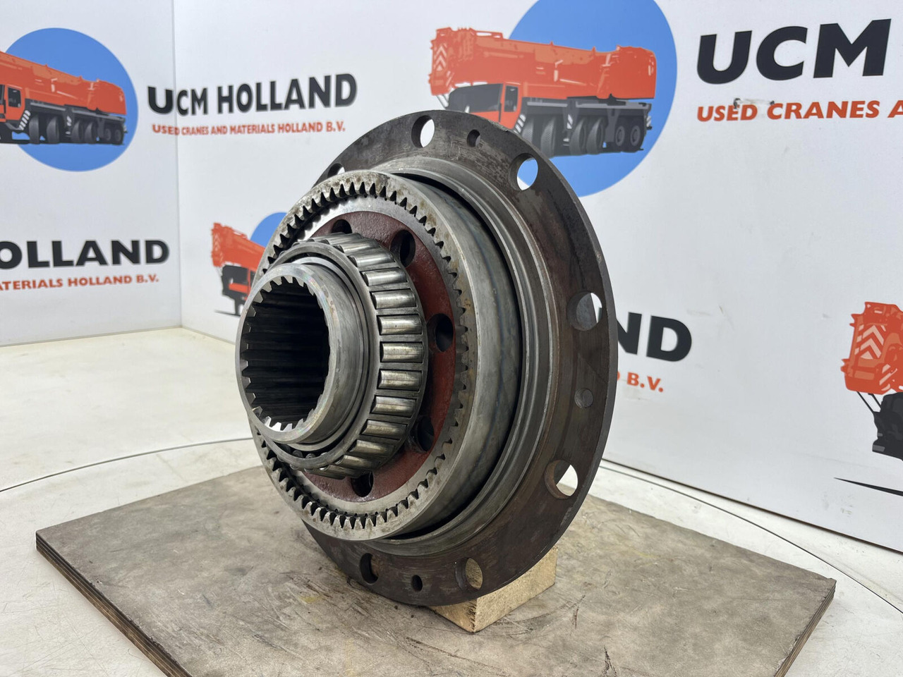 FAUN HK 40 planetary gear 27-18-65-24-4pl-H64-24 - Sānpārvads - Autoceltnis: foto 3 FAUN HK 40 planetary gear 27-18-65-24-4pl-H64-24 - Sānpārvads - Autoceltnis: foto 3