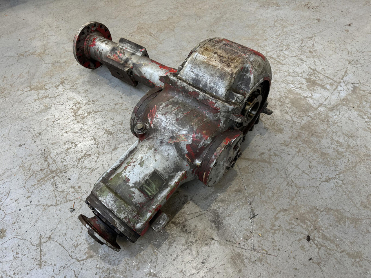 FAUN KF 80 Differential axle 1 - Diferenciālis - Autoceltnis: foto 4 FAUN KF 80 Differential axle 1 - Diferenciālis - Autoceltnis: foto 4