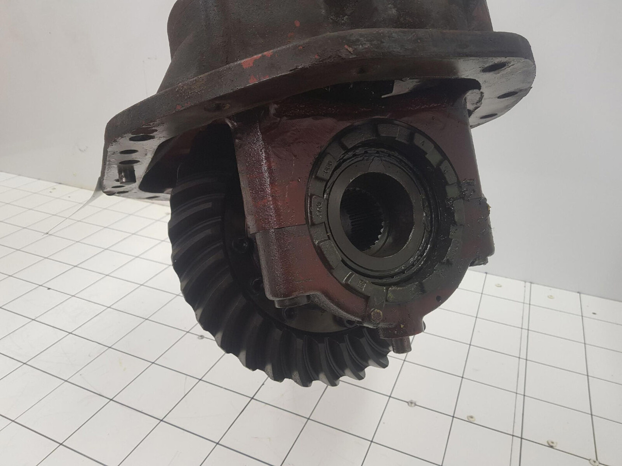 FAUN RTF 40 end differential axle 1 13x32 - Diferenciālis - Autoceltnis: foto 1 FAUN RTF 40 end differential axle 1 13x32 - Diferenciālis - Autoceltnis: foto 1